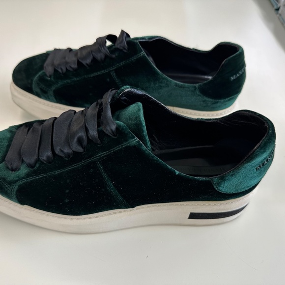 Manuel Barcelo Velvet Sneakers - Size 8 - Picture 5 of 6